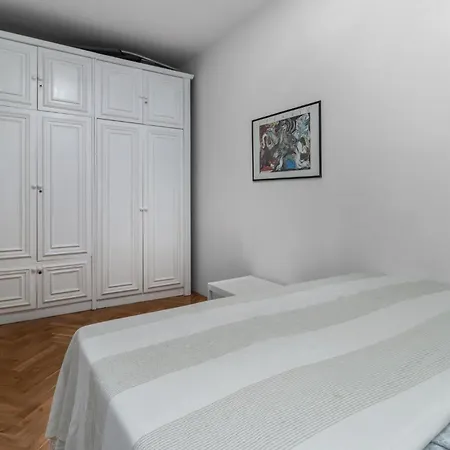 1 Bedroom Stunning In Novi Vinodolski