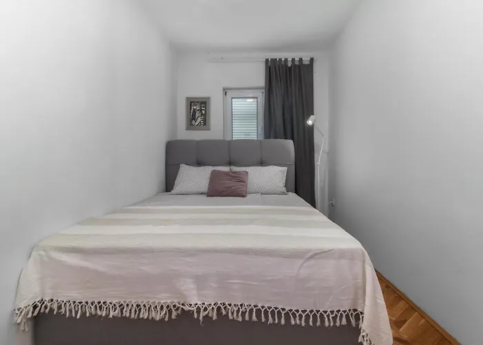 Apartament Awesome In *